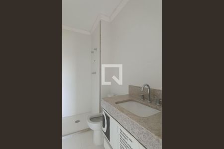 Apartamento à venda com 387m², 4 quartos e 4 vagas Apartamento à venda com 387m², 4 quartos e 4 vagasBanheiro da suíte 2