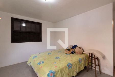 Casa à venda com 350m², 5 quartos e 4 vagas Casa à venda com 350m², 5 quartos e 4 vagasQuarto 5 - suíte