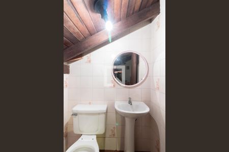 Casa à venda com 350m², 5 quartos e 4 vagas Casa à venda com 350m², 5 quartos e 4 vagasLavabo