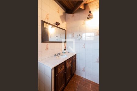 Casa à venda com 350m², 5 quartos e 4 vagas Casa à venda com 350m², 5 quartos e 4 vagasBanheiro da Suíte 1