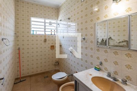 Casa à venda com 215m², 4 quartos e 3 vagas Casa à venda com 215m², 4 quartos e 3 vagasBanheiro Social