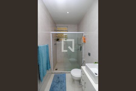 Apartamento à venda com 175m², 4 quartos e 1 vaga Apartamento à venda com 175m², 4 quartos e 1 vagaBanheiro Social
