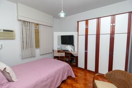 Apartamento à venda com 175m², 4 quartos e 1 vaga Apartamento à venda com 175m², 4 quartos e 1 vagaQuarto 3