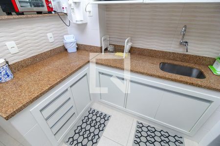 Apartamento à venda com 175m², 4 quartos e 1 vaga Apartamento à venda com 175m², 4 quartos e 1 vagaCozinha - Armários