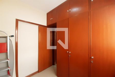 Apartamento à venda com 96m², 3 quartos e 2 vagas Apartamento à venda com 96m², 3 quartos e 2 vagasSuíte