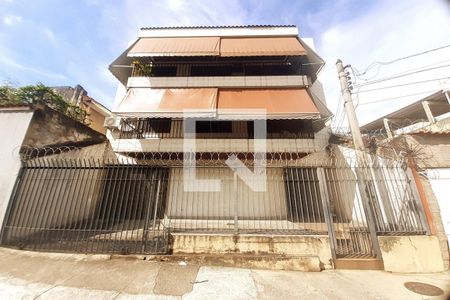 Apartamento à venda com 96m², 3 quartos e 2 vagas Apartamento à venda com 96m², 3 quartos e 2 vagasFachada