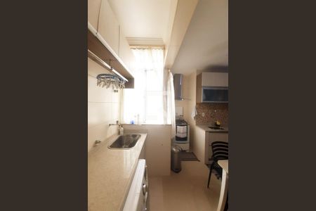 Apartamento à venda com 96m², 3 quartos e 2 vagas Apartamento à venda com 96m², 3 quartos e 2 vagasCozinha