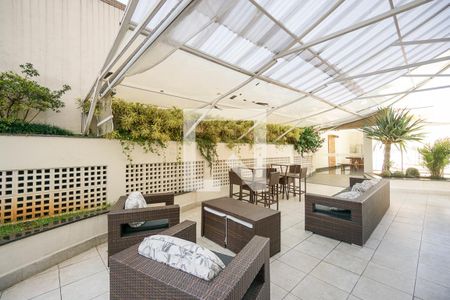 Apartamento à venda com 188m², 4 quartos e 3 vagas Apartamento à venda com 188m², 4 quartos e 3 vagasÁrea de convivência