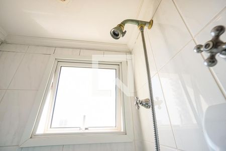 Apartamento à venda com 188m², 4 quartos e 3 vagas Apartamento à venda com 188m², 4 quartos e 3 vagasBanheiro da suíte 2