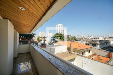 Apartamento à venda com 188m², 4 quartos e 3 vagas Apartamento à venda com 188m², 4 quartos e 3 vagasVaranda das suítes