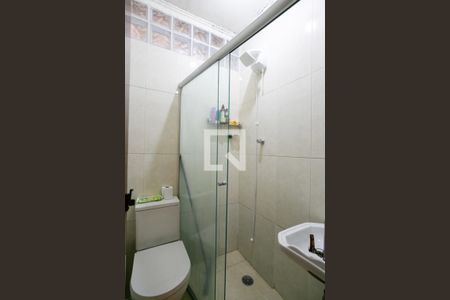 Casa à venda com 123m², 3 quartos e 2 vagas Casa à venda com 123m², 3 quartos e 2 vagasBanheiro