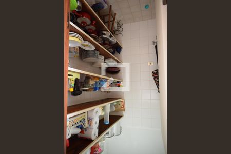 Casa para alugar com 328m², 3 quartos e 8 vagasDispensa