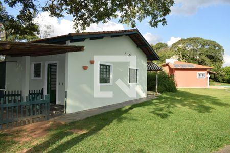 Casa para alugar com 328m², 3 quartos e 8 vagasÁrea Externa Casa 2