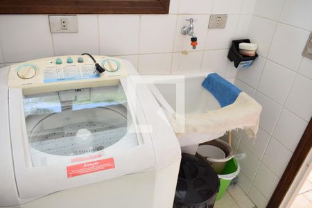 Casa para alugar com 328m², 3 quartos e 8 vagasLavanderia