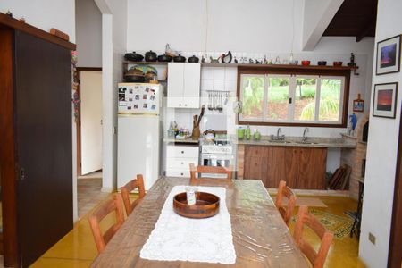 Casa para alugar com 328m², 3 quartos e 8 vagasCozinha