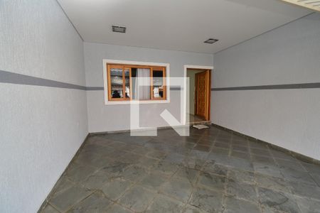 Casa à venda com 238m², 3 quartos e 2 vagas Casa à venda com 238m², 3 quartos e 2 vagasGaragem