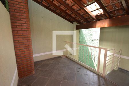 Casa à venda com 238m², 3 quartos e 2 vagas Casa à venda com 238m², 3 quartos e 2 vagasÁrea de Serviço