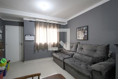 Sala de casa de condomínio para alugar com 2 quartos, 65m² em Caguassu, Sorocaba