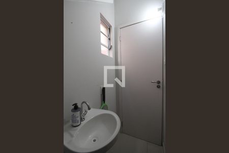Lavabo de casa de condomínio para alugar com 2 quartos, 65m² em Caguassu, Sorocaba