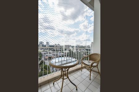 Apartamento à venda com 75m², 2 quartos e 2 vagasVaranda 