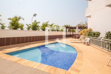 Apartamento à venda com 104m², 3 quartos e 2 vagas Apartamento à venda com 104m², 3 quartos e 2 vagasÁrea comum - Piscina