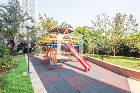 Apartamento à venda com 104m², 3 quartos e 2 vagas Apartamento à venda com 104m², 3 quartos e 2 vagasÁrea comum - Playground