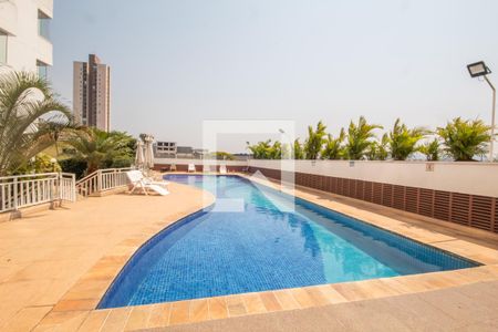 Apartamento à venda com 104m², 3 quartos e 2 vagas Apartamento à venda com 104m², 3 quartos e 2 vagasÁrea comum - Piscina
