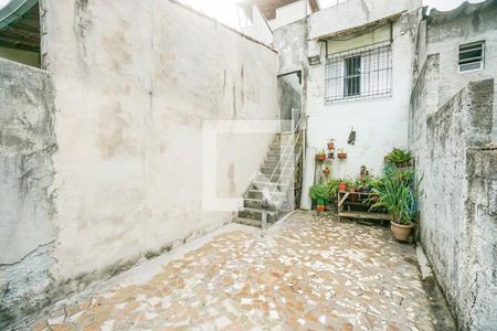 Casa à venda com 190m², 2 quartos e 1 vaga Casa à venda com 190m², 2 quartos e 1 vagaQuintal