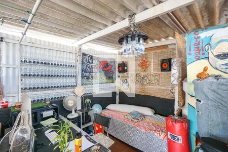 Casa à venda com 190m², 2 quartos e 1 vaga Casa à venda com 190m², 2 quartos e 1 vagaTerraço