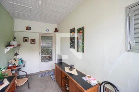 Casa à venda com 190m², 2 quartos e 1 vaga Casa à venda com 190m², 2 quartos e 1 vagaHall de entrada