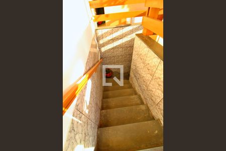 Casa à venda com 315m², 5 quartos e 4 vagasEscada