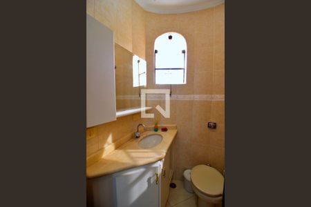 Casa à venda com 315m², 5 quartos e 4 vagasBanheiro da Suíte 1