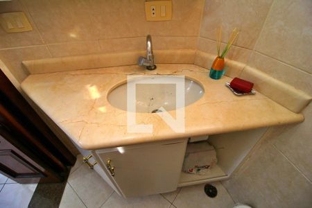 Casa à venda com 315m², 5 quartos e 4 vagasBanheiro da Suíte 1