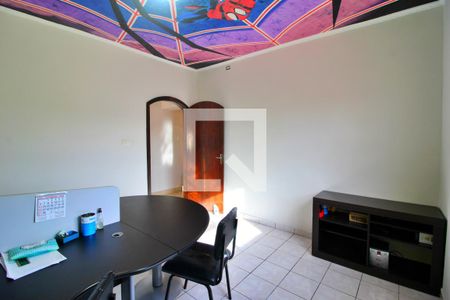 Casa à venda com 315m², 5 quartos e 4 vagasQuarto 3