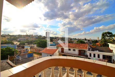 Casa à venda com 315m², 5 quartos e 4 vagasVaranda da Suíte 2