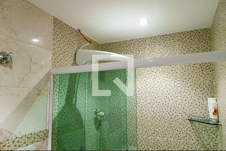 Casa à venda com 365m², 3 quartos e 2 vagas Casa à venda com 365m², 3 quartos e 2 vagasQuarto 1 - Suite