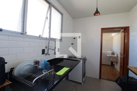 Apartamento à venda com 207m², 4 quartos e 2 vagas Apartamento à venda com 207m², 4 quartos e 2 vagasCozinha