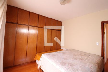 Apartamento à venda com 207m², 4 quartos e 2 vagas Apartamento à venda com 207m², 4 quartos e 2 vagasSuíte 1