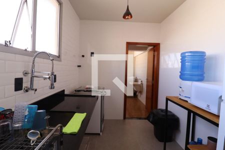 Apartamento à venda com 207m², 4 quartos e 2 vagas Apartamento à venda com 207m², 4 quartos e 2 vagasCozinha