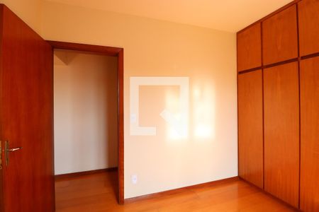 Apartamento à venda com 207m², 4 quartos e 2 vagas Apartamento à venda com 207m², 4 quartos e 2 vagasQuarto 2