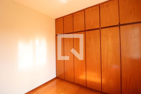 Apartamento à venda com 207m², 4 quartos e 2 vagas Apartamento à venda com 207m², 4 quartos e 2 vagasQuarto 2
