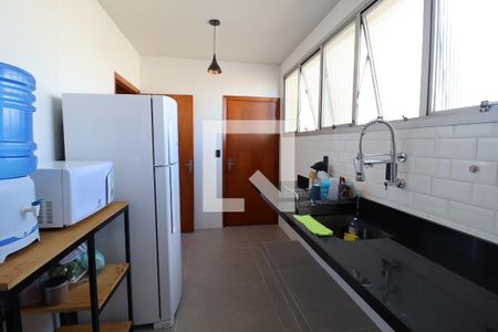 Apartamento à venda com 207m², 4 quartos e 2 vagas Apartamento à venda com 207m², 4 quartos e 2 vagasCozinha