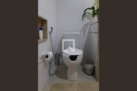 Casa à venda com 1200m², 7 quartos e 17 vagas Casa à venda com 1200m², 7 quartos e 17 vagasBanheiro social