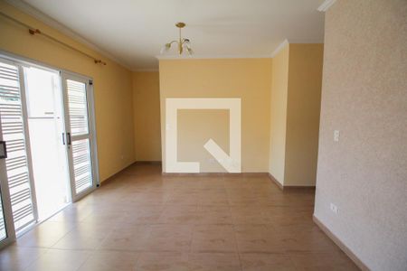 Casa à venda com 241m², 3 quartos e 5 vagas Casa à venda com 241m², 3 quartos e 5 vagasSala 2