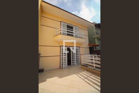 Casa à venda com 241m², 3 quartos e 5 vagas Casa à venda com 241m², 3 quartos e 5 vagasVaranda Sala 2