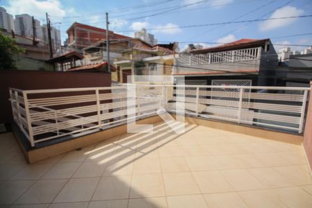 Casa à venda com 241m², 3 quartos e 5 vagas Casa à venda com 241m², 3 quartos e 5 vagasVaranda Sala 2