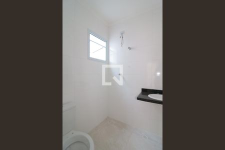 Casa à venda com 70m², 2 quartos e sem vagaBanheiro da Suíte 2