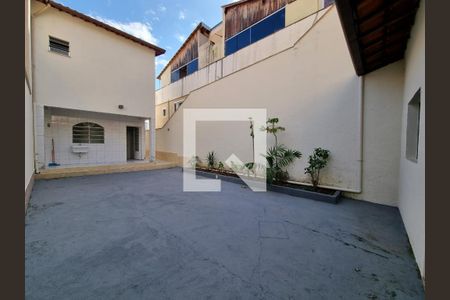 Casa à venda com 200m², 3 quartos e 4 vagas