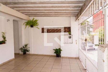 Casa à venda com 69m², 2 quartos e 3 vagas Casa à venda com 69m², 2 quartos e 3 vagasGaragem