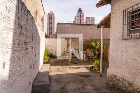 Casa à venda com 69m², 2 quartos e 3 vagas Casa à venda com 69m², 2 quartos e 3 vagasQuintal